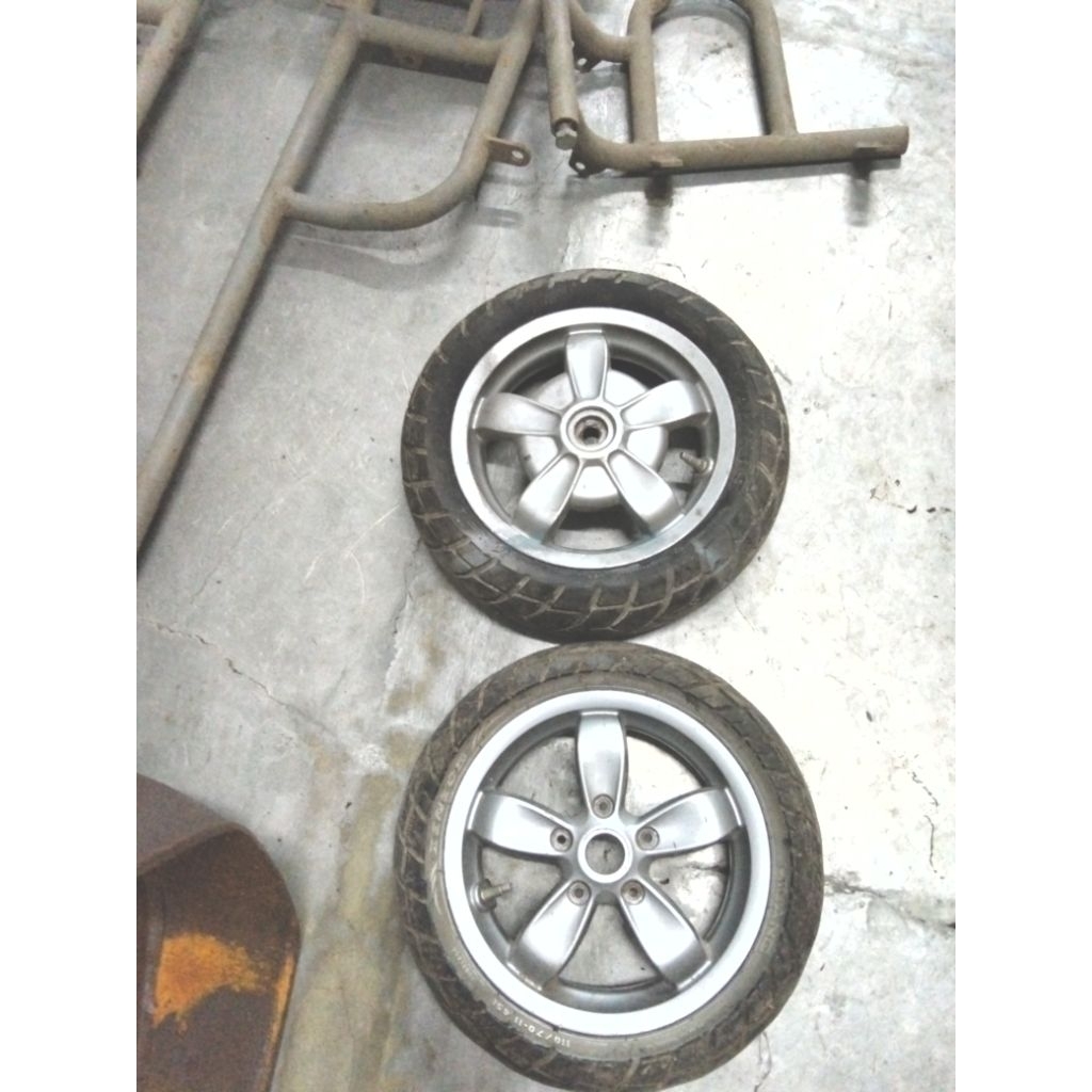 velg vespa primavera r11