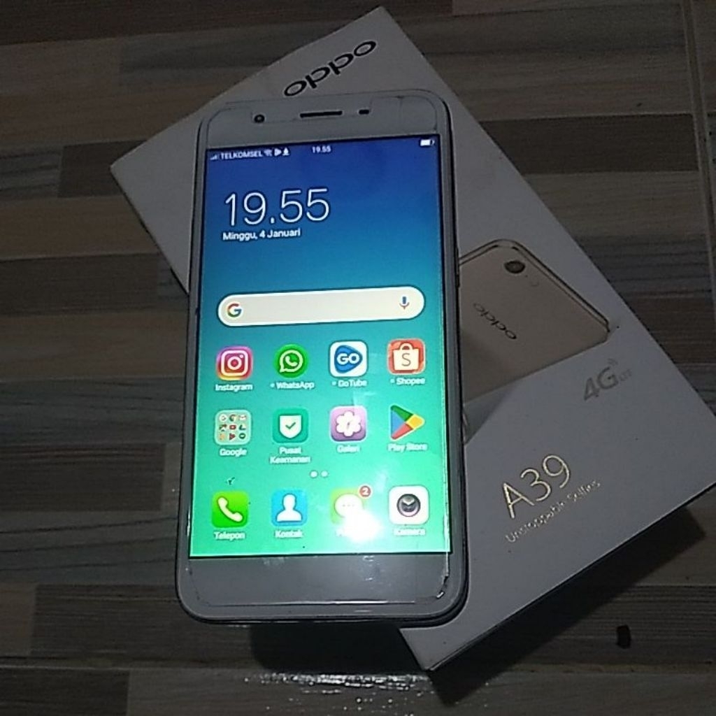 HP OPPO A39 (CPH-1605) WARNA EMAS ROSE RAM 3/32 GB NORMAL (KET. BACA DISKRIPSI).