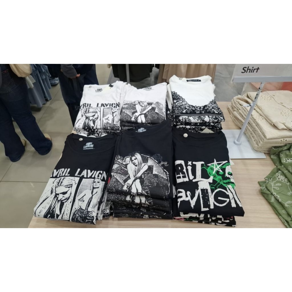 KAOS AVRIL LAVIGNE ORI