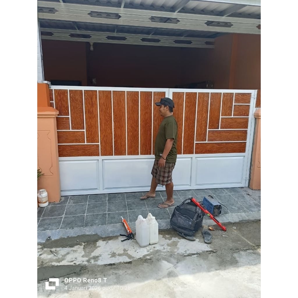 pagar rumah minimalis Grc serat kayu.