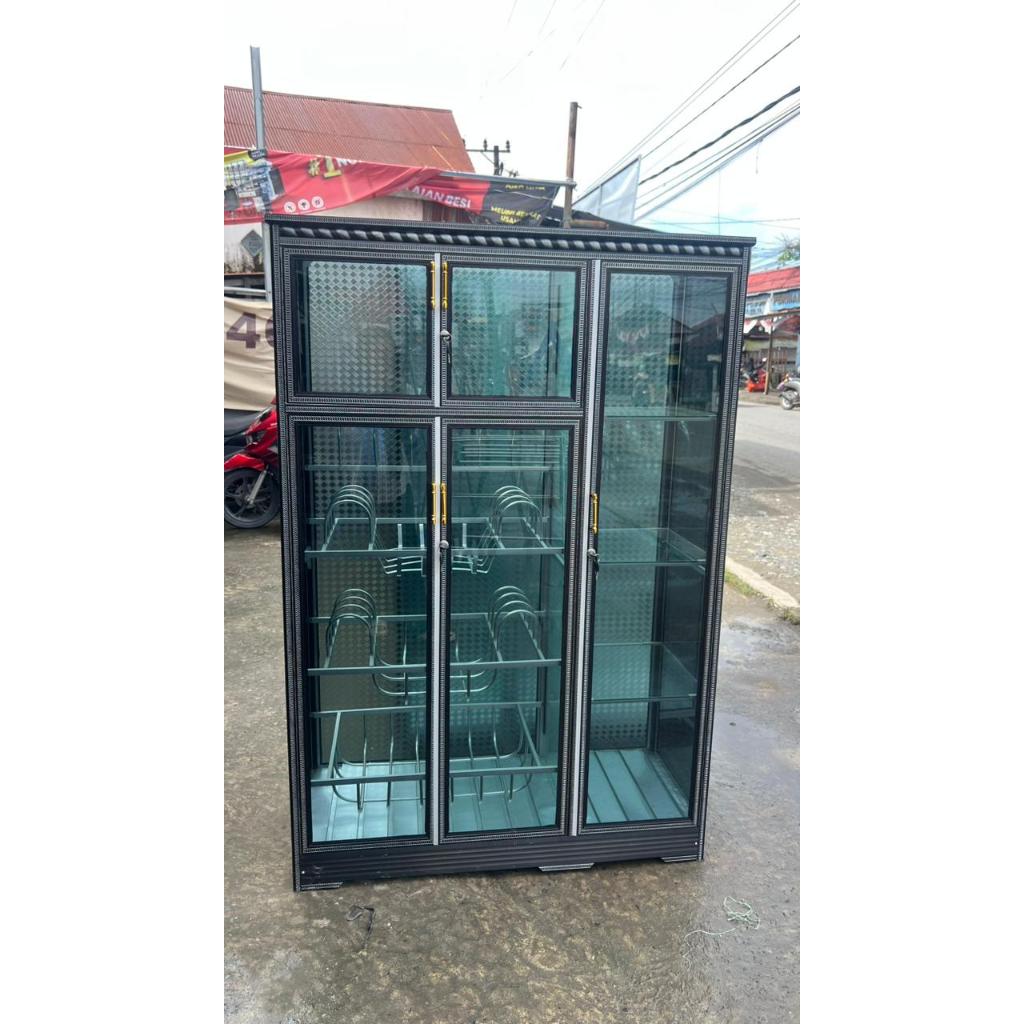 LEMARI RAK PIRING KACA RIBEN 5 PINTU BANJARMASIN