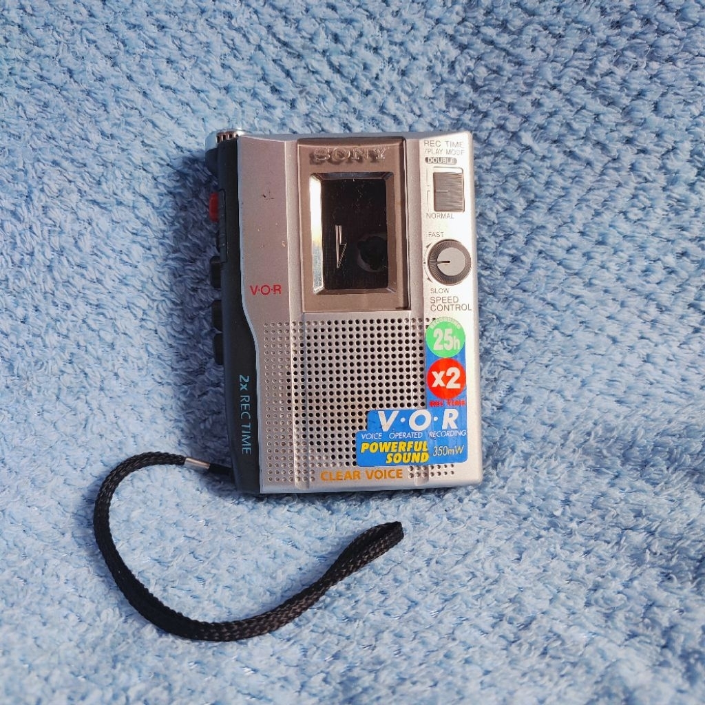 Pemutar Kaset Pita Walkman Sony TCM 200DV TCM200DV TCM 200 DV Built-in Speaker