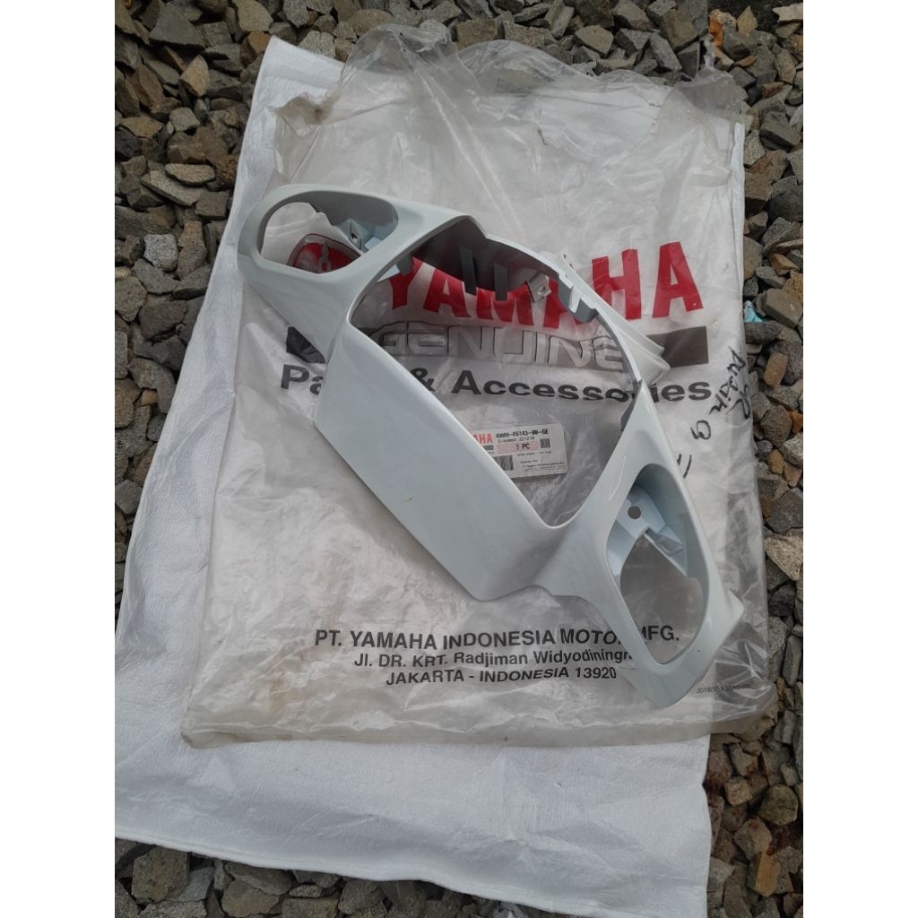 BATOK DEPAN KEPALA FIZR SPESIAL EDITION PUTIH ORIGINAL 4WH-F6143-00-GE