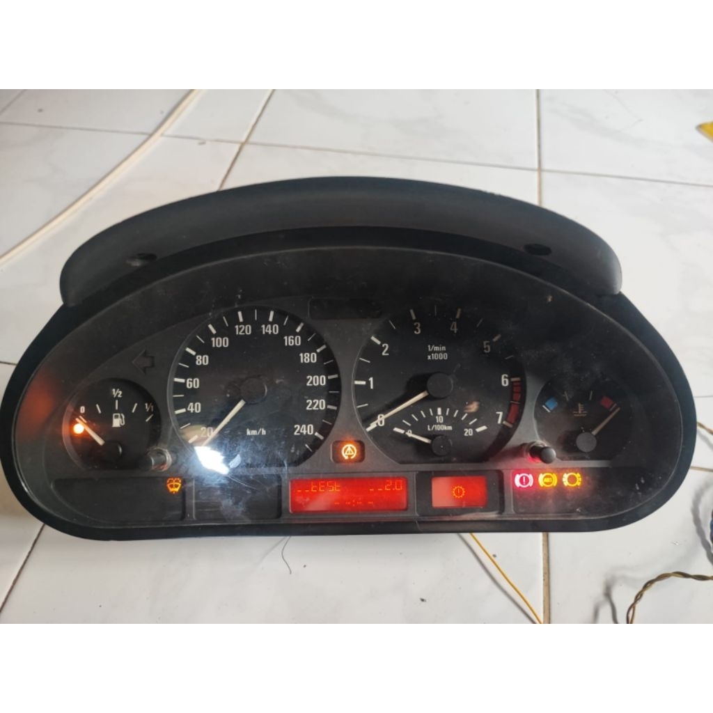 Speedometer/Instrument cluster bmw E46