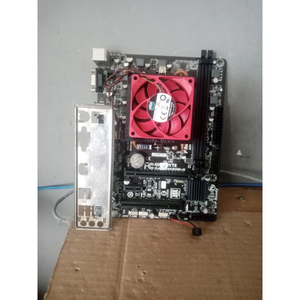 Motherboard Gigabyte A68HM A8 7650K Normal