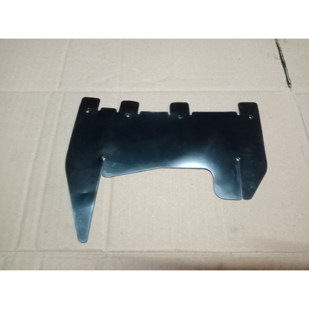 KARET LUMPUR SPAKBOR BELAKANG VARIO 125-150 ORIGALI