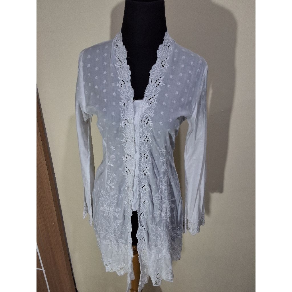 Kebaya Encim/Kebaya Bordir/Kebaya Putih/Kebaya Krancang/Kebaya Antik/Kebaya Lawas/Kebaya Peranakan/K