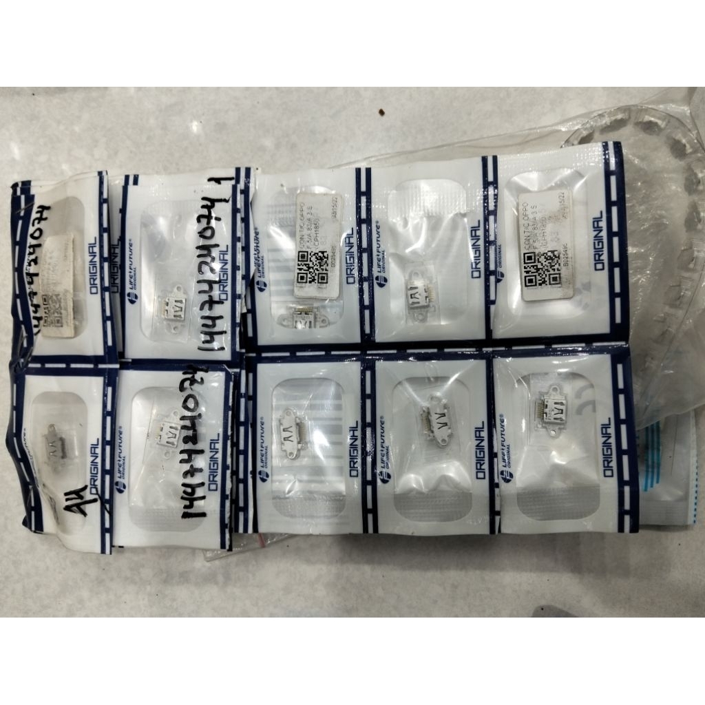 KONEKTOR OPPO F5 CPH1850