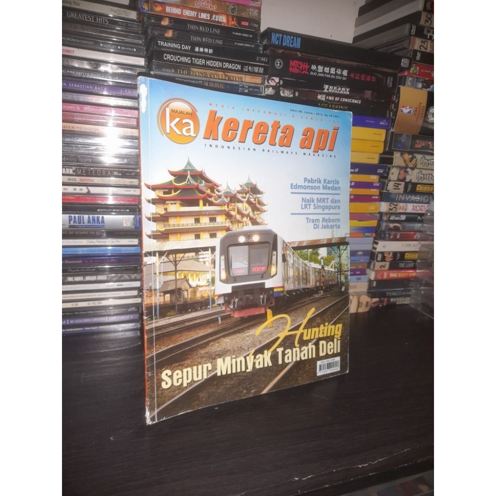 Majalah Kereta Api edisi Januari 2012