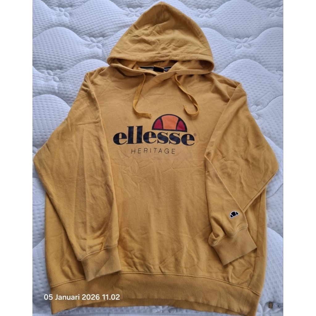 Hoodie Ellesse Heritage logo senter