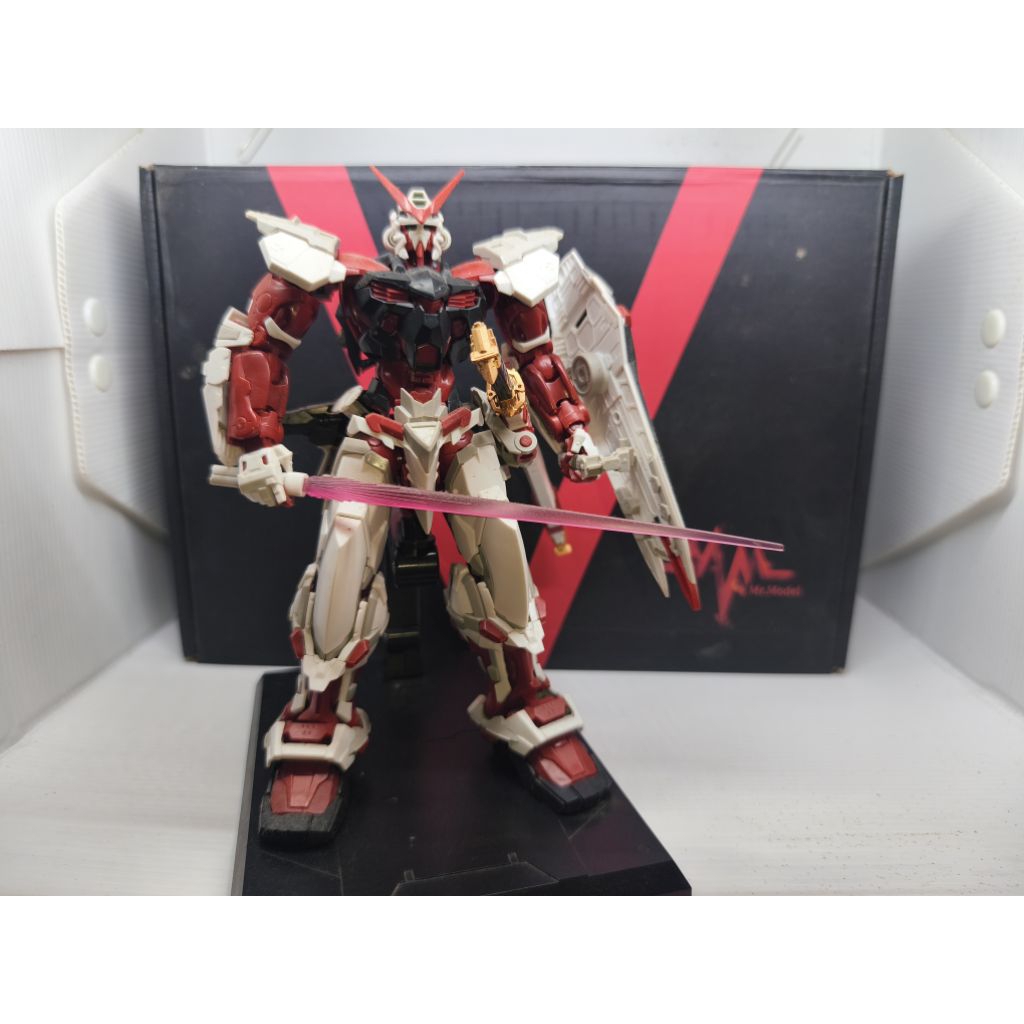 MG 1/100 HiRm Astray Red Frame Mr Model (MJH)