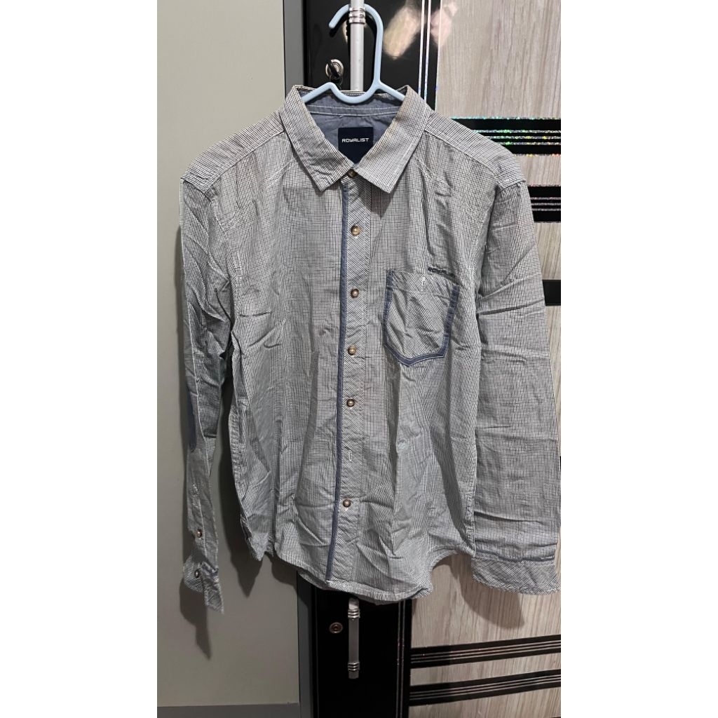 Kemeja pria lengan panjang brand Royalist preloved