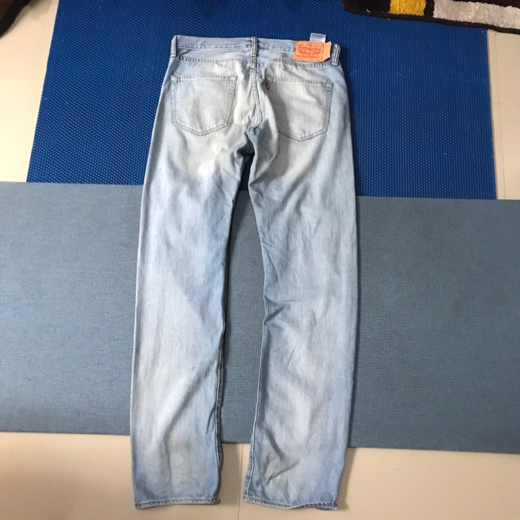 Vintage Levis 501 jeans acid wash blue jeans size W 33 L 33  Waist diameter: 90 cm  Length : 115 cm