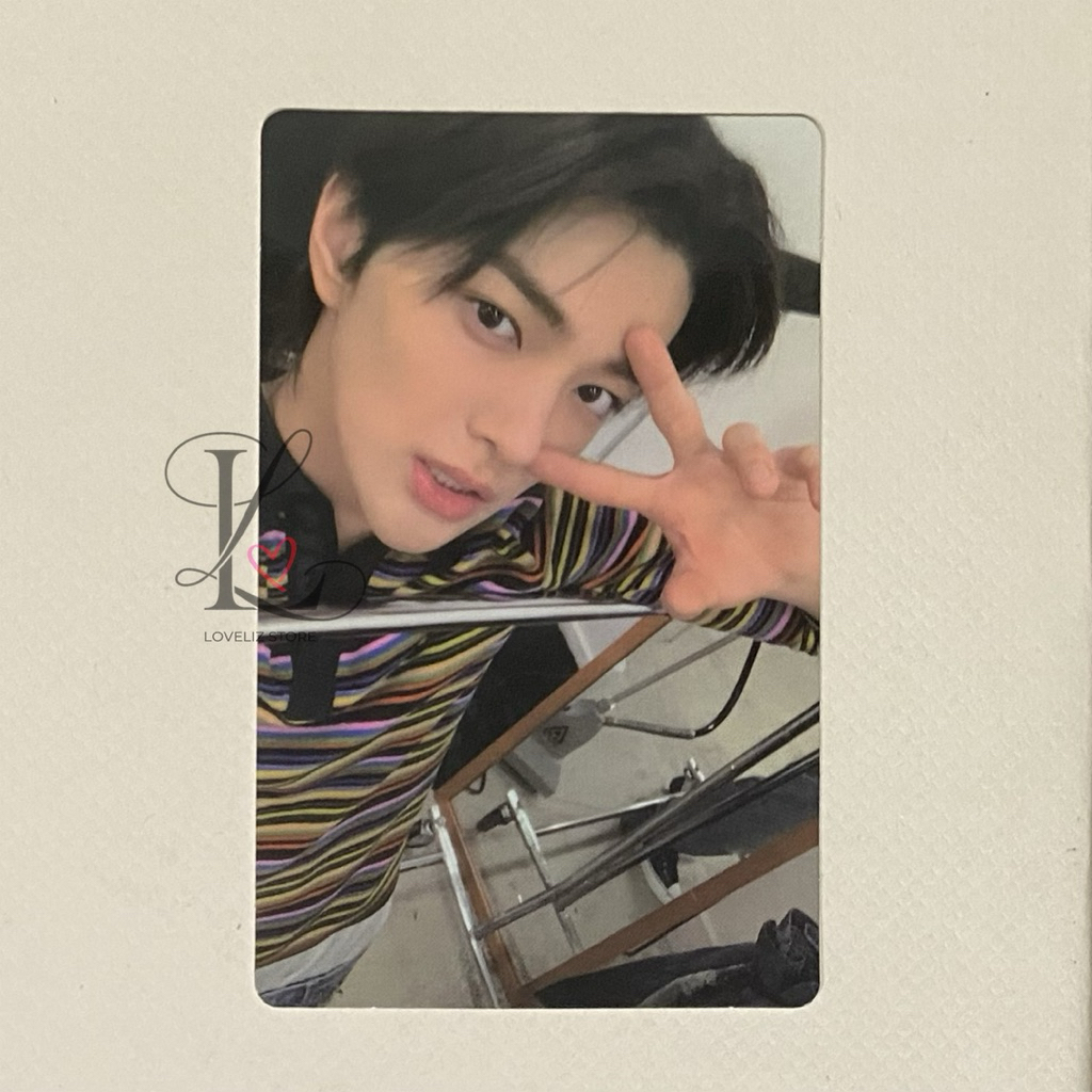 PC CORTIS KEONHO WEVERSE LUCKYDRAW