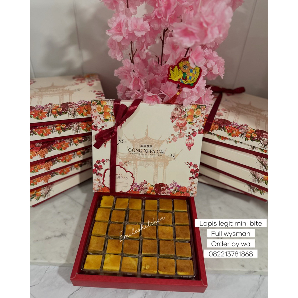 <Emile's Kitchen > kue lapis legit premium | lapis legit | hampers lapis | hampers imlek | Hampers C