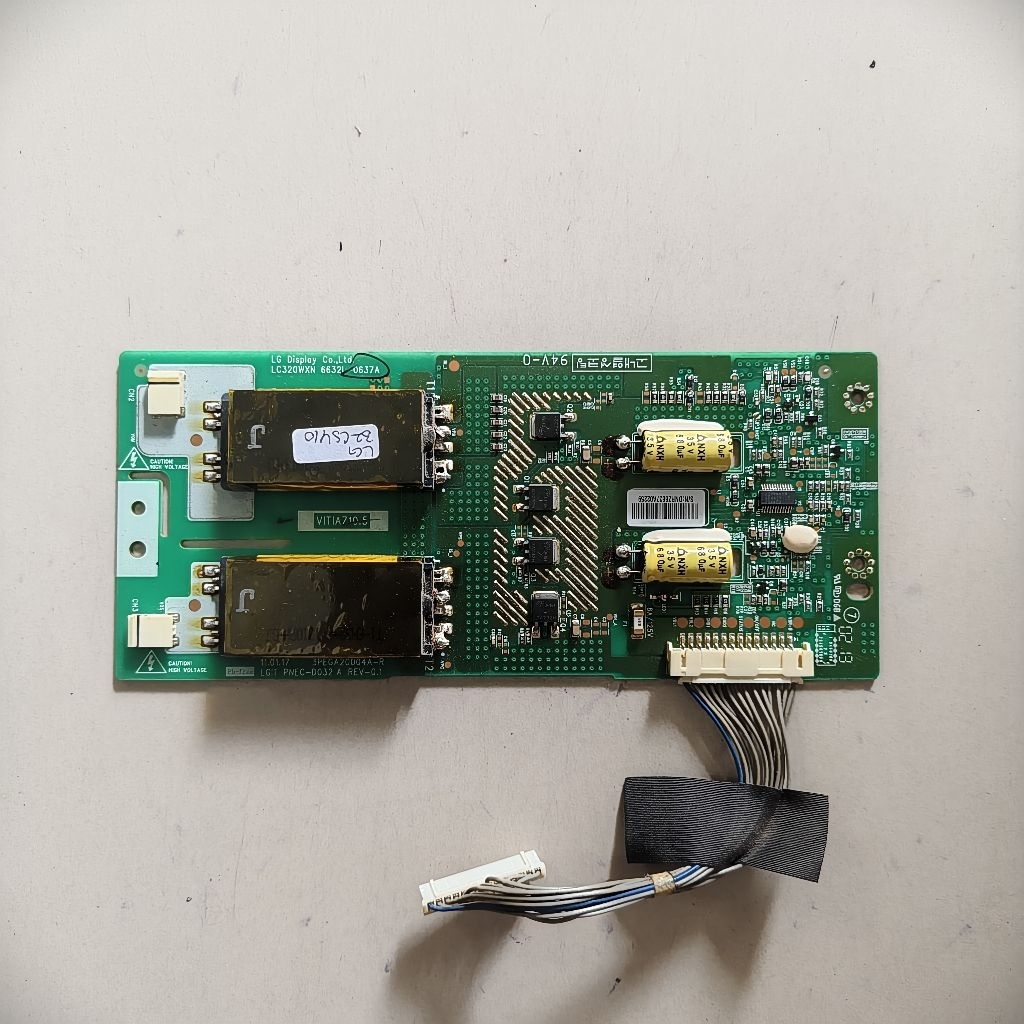 Inverter Inventer TV LCD LED TV LG 32 Inch tipe 32CS410 cabutan normal tested mulus no minus siap ra