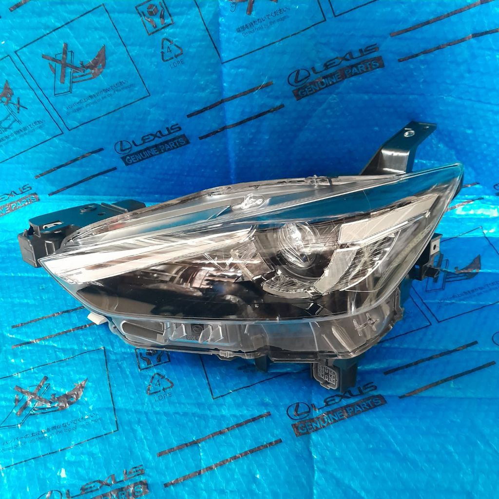 Headlamp Lampu Depan Mobil Mazda CX3 cx3 Original