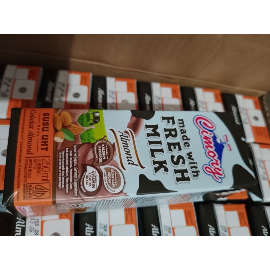 Susu UHT Cimory 250 ml - Rasa Almond, Choco Malt, Salted Caramel