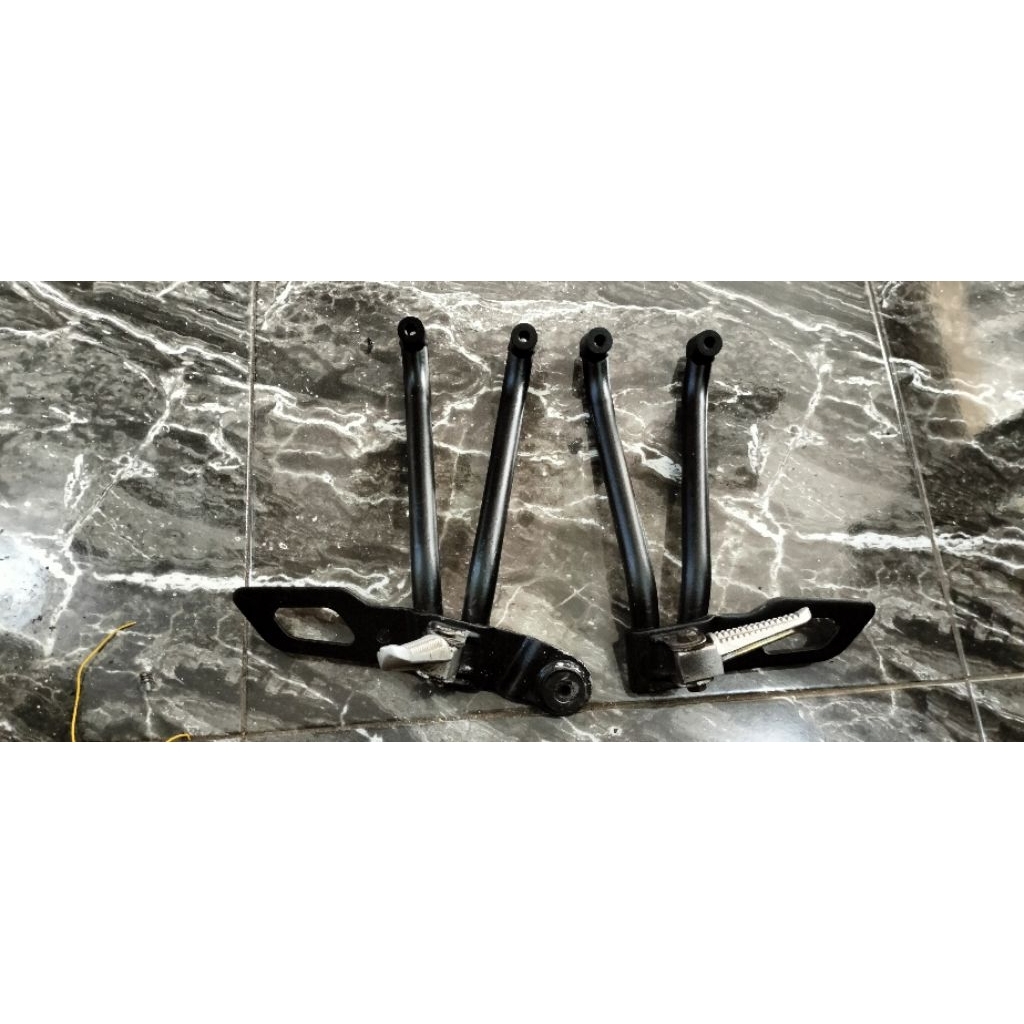 footstep belakang Yamaha R15 V2 original