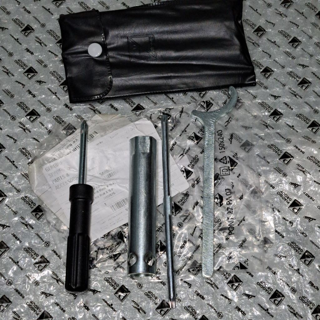 Toolkit Kunci Original Vespa Matic