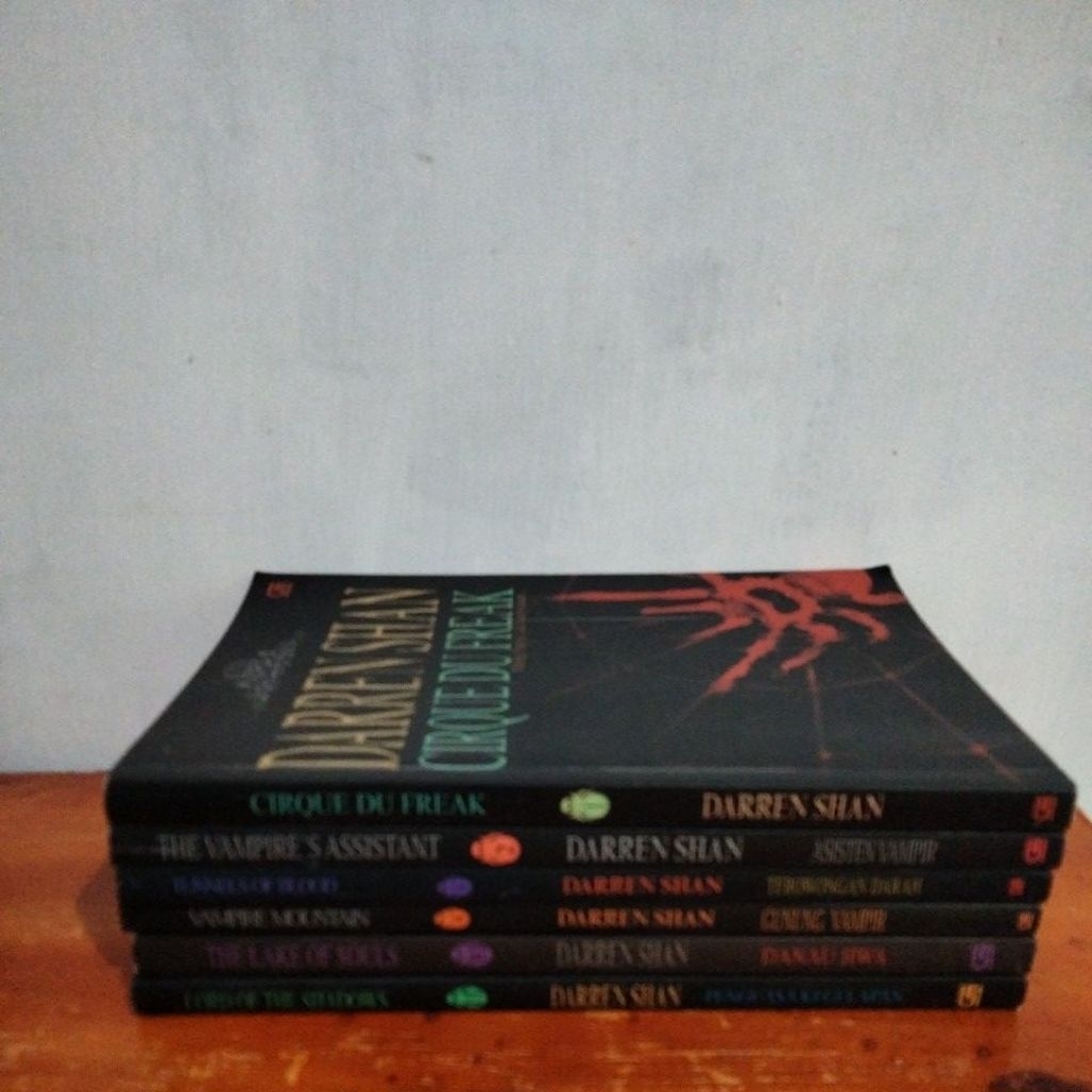 Novel Serial Darren Shan