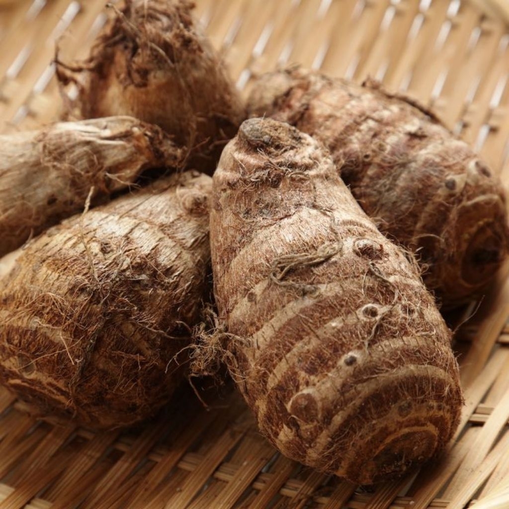 ubi talas gajah 1 kg bersih siap konsumsi