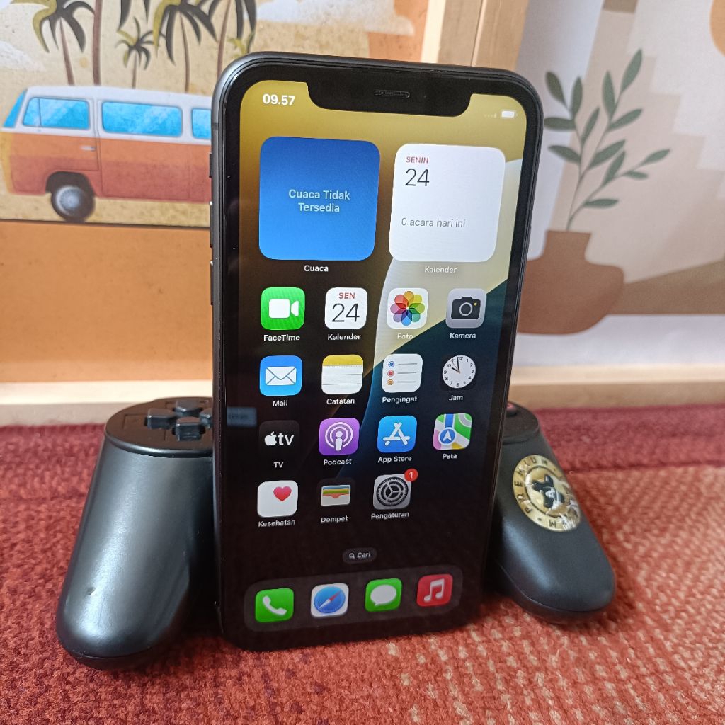 iPhone XR 64gb Hitam BH 77 sinyal 3