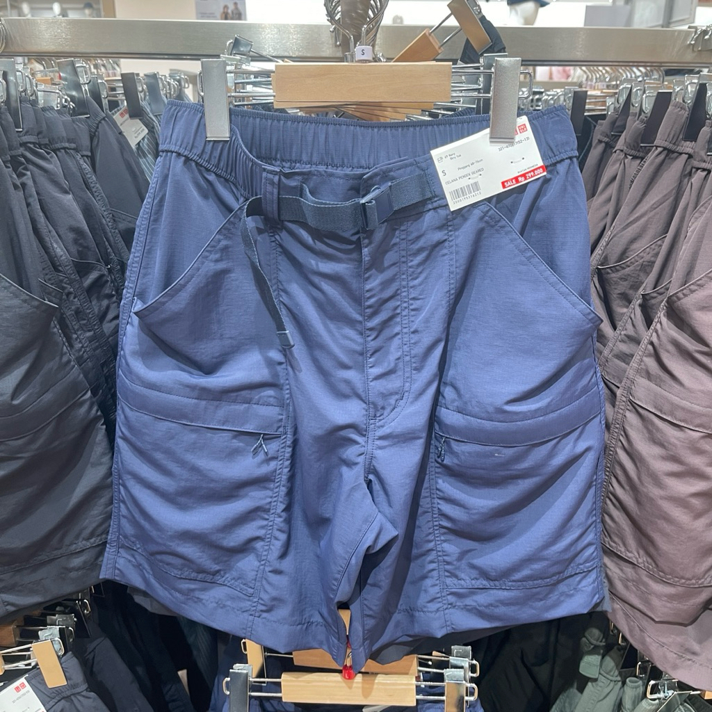 Celana pendek Uniqlo Man GEARED 69 navy