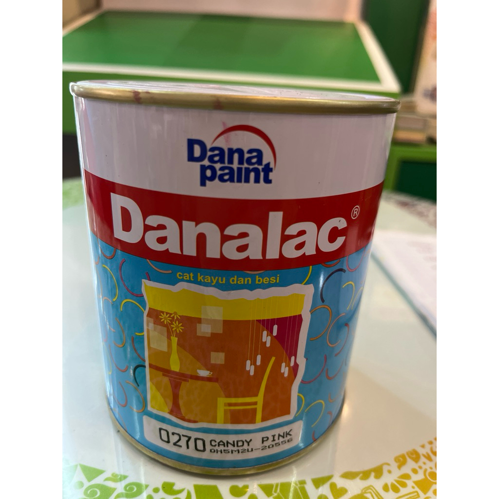 Dana Paint Danalac Cat kayu dan besi