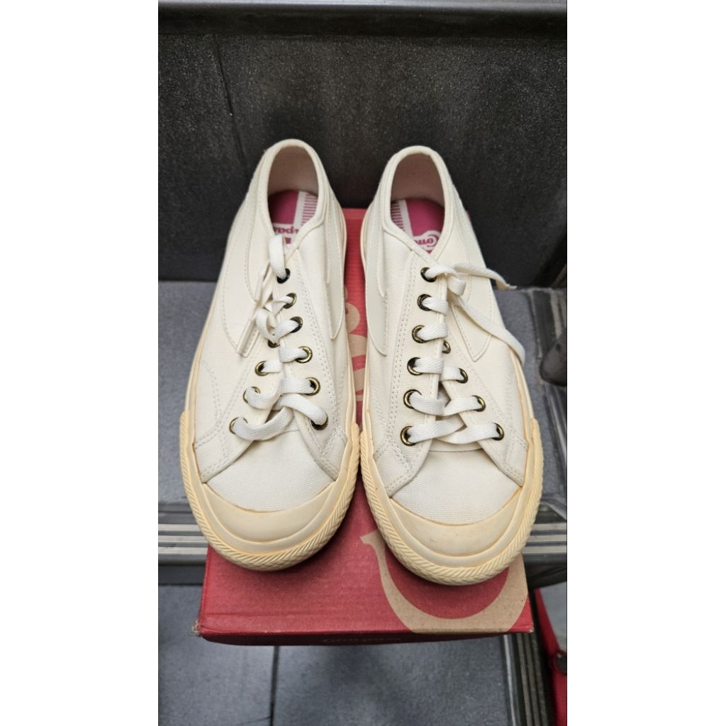 compass gazelle low ori like new harga 2 pasang sepatu