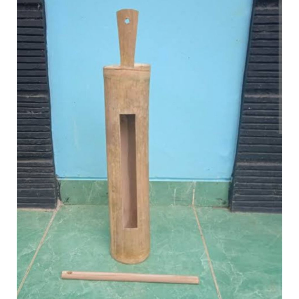 kentongan bambu/alat ronda/bel warga/pemersatu masarakat/anti maling