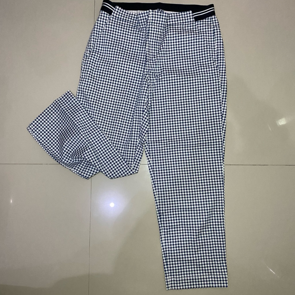 preloved uniqlo celana 7/8 wanita kotak