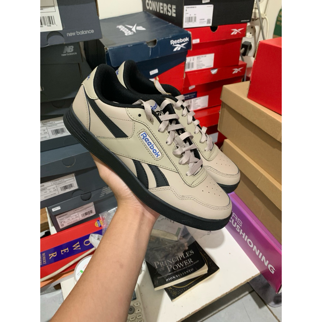 Reebok Court Advance