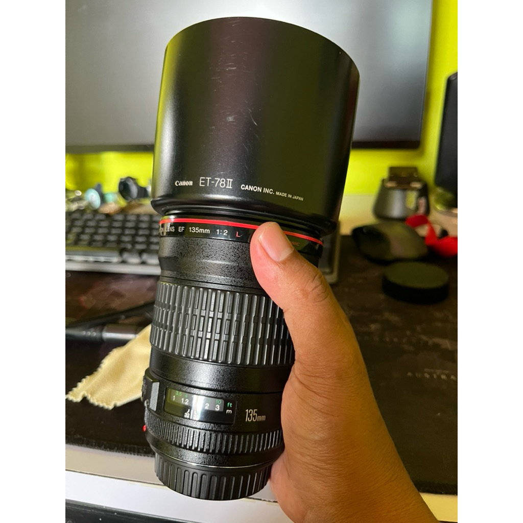 Lensa Canon EF 135mm f2