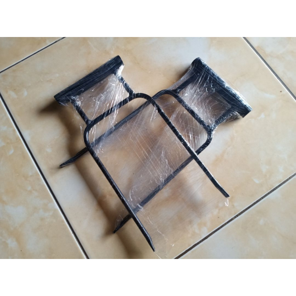 PENJEPIT PLASTIK MULSA, STEPLES MULSA PERTANIAN