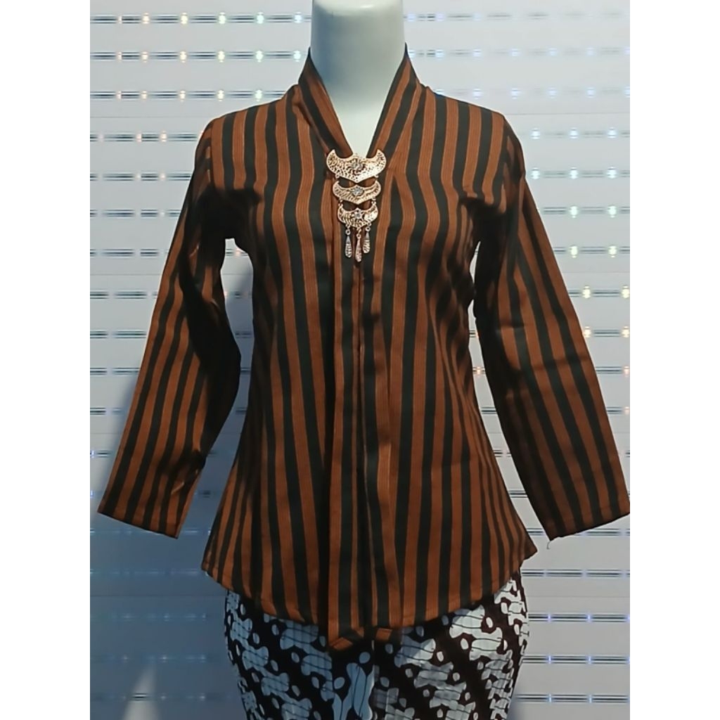 ATASAN KEBAYA BATIK LURIK WANITA MODEL KARTINI