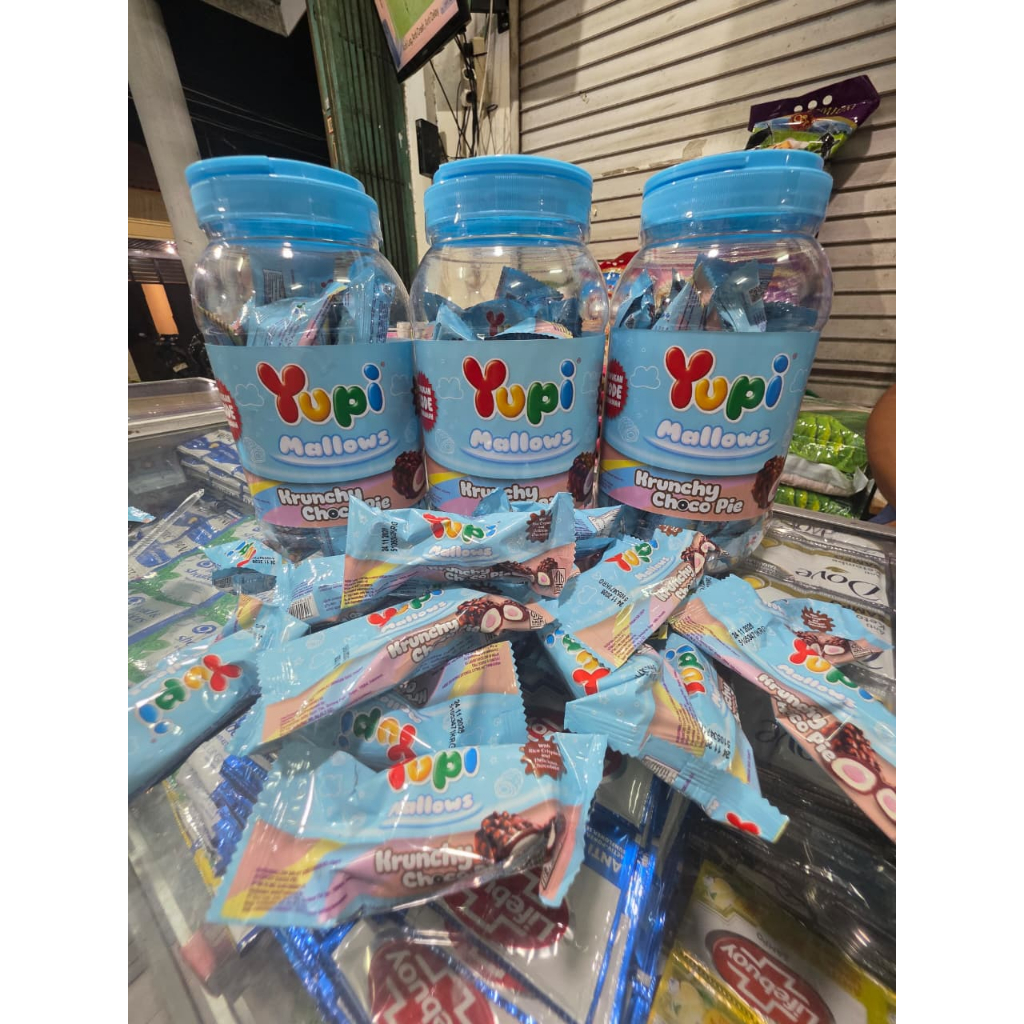YUPI Mallows Krunchy Choco Pie 1 DUS isi 6 toples/toples isi 18pcs