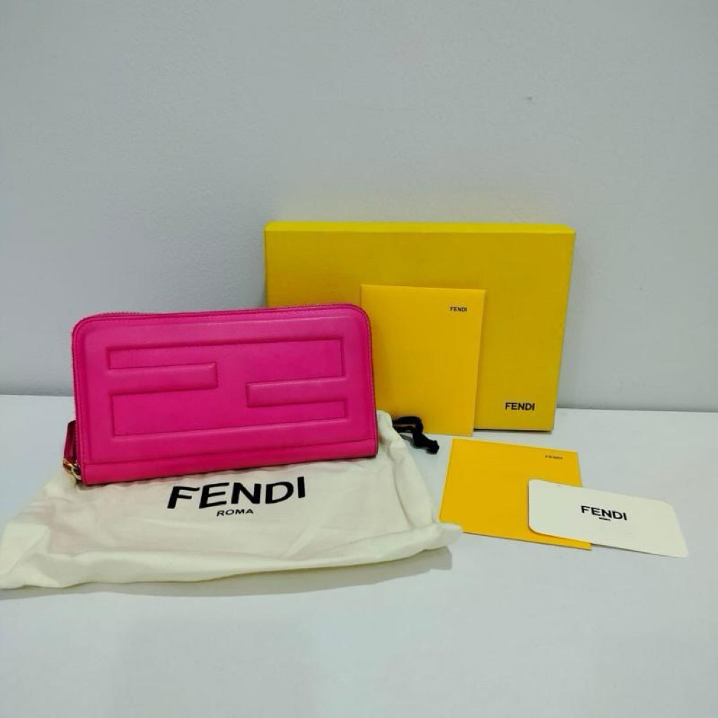 Dompet wanita Fendi vitello flamingo fuchsia original long wallet like new (very good condition)