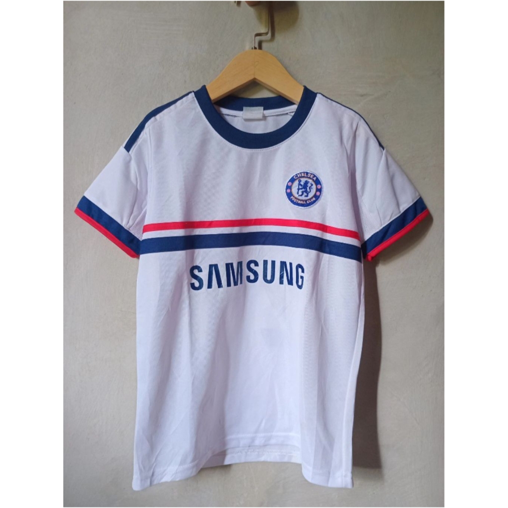 Baju bola anak perempuan