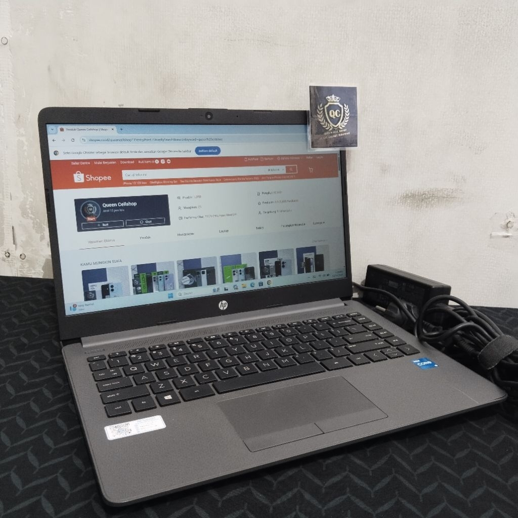 LAPTOP HP 240 G8 NOTEBOOK PC CORE i5 1135G7 8GB SSD 512GB 14INCH SECOND BERGARANSI