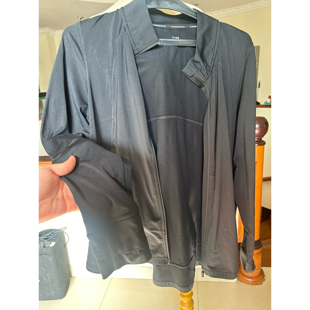 Jaket running Wanita