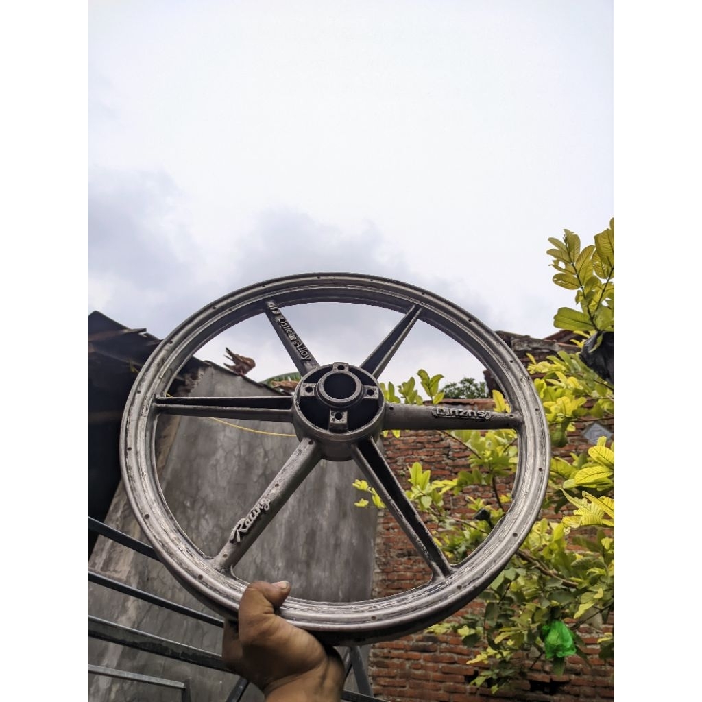 velg depan palang Daichi aloy original thailand ring 17 Suzuki smash, satria 2 tak, hiu, lumba, torn