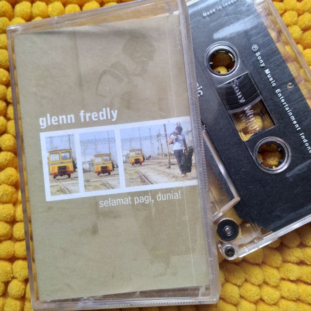 KASET PITA GLENN FREDLY - SELAMAT PAGI DUNIA