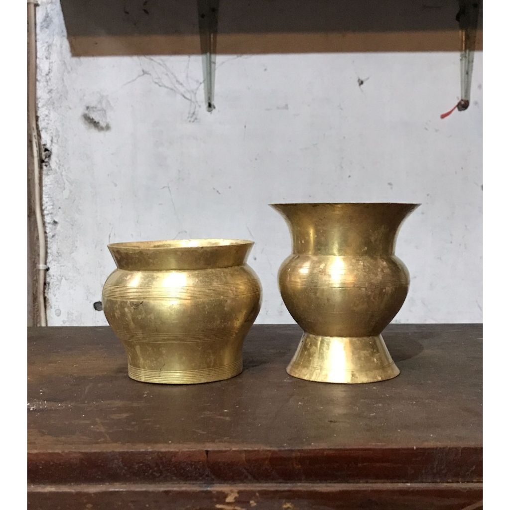 Pajangan Kuningan lawasan bokor paidon