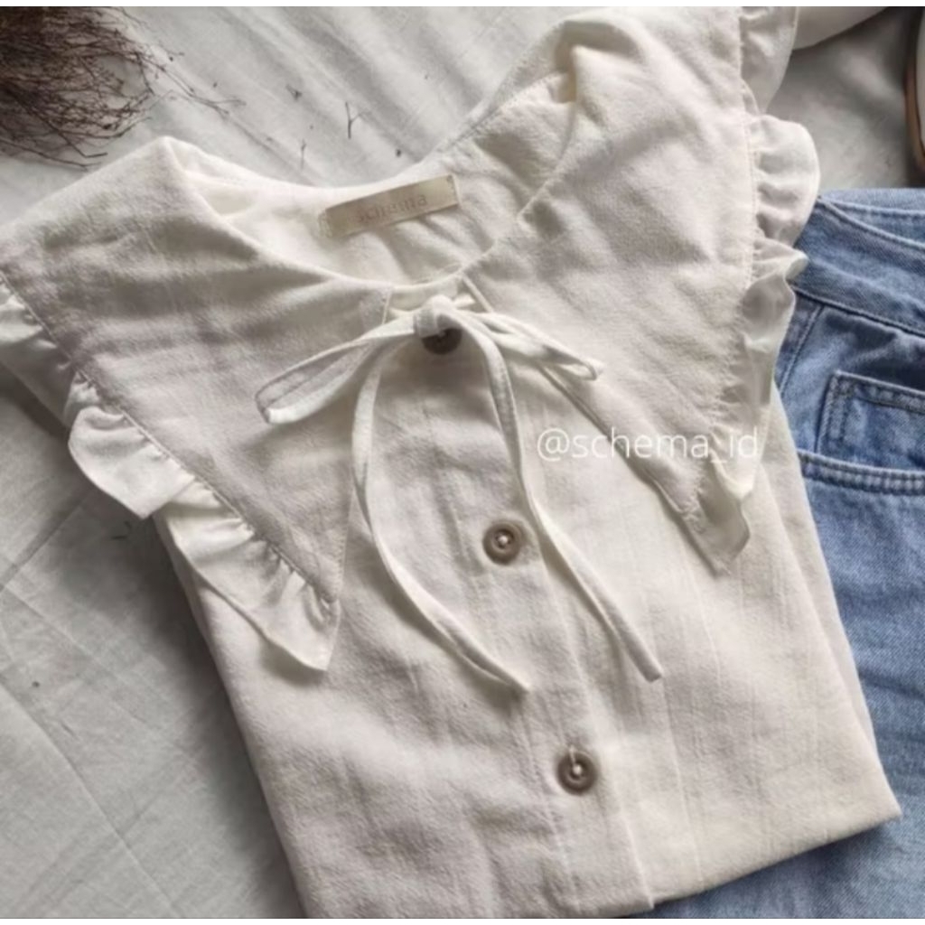 Preloved Collar Blouse / Big Collar / Blouse By Schema