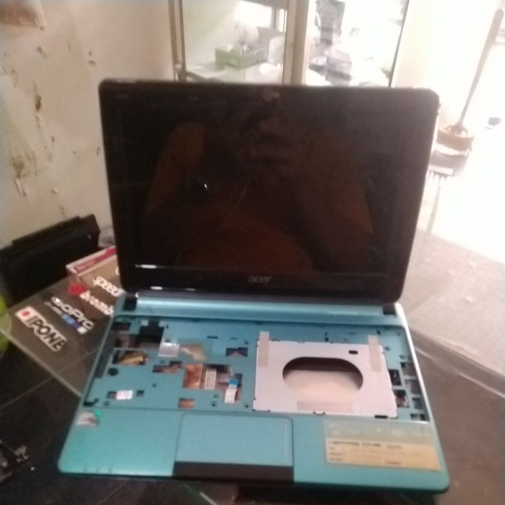 casing acer one d270