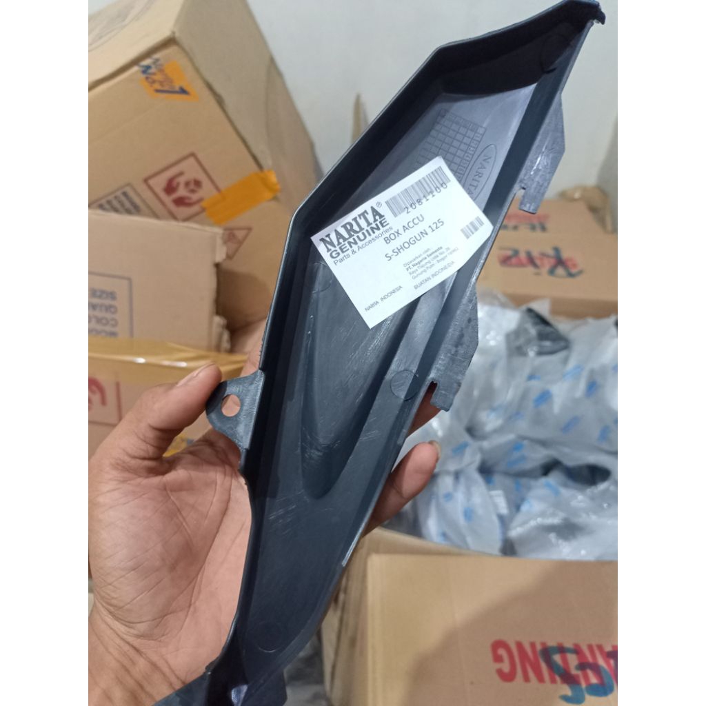 Cover box accu dek samping penutup aki motor Shogun 125