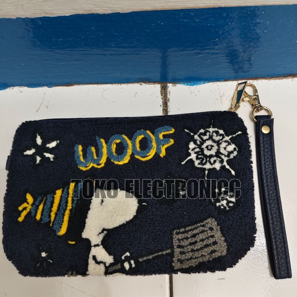 Pouch Tali Snoopy Bahan Bulu Domba Sherpa