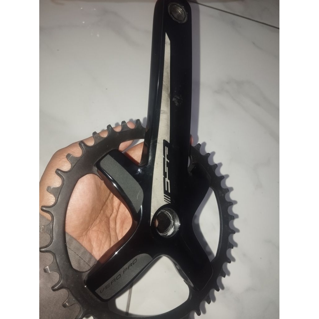 Crankset Gravel (tanpa pedal) FSA Vero Pro 40T