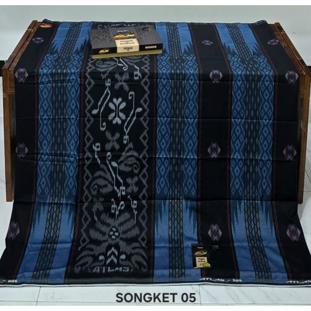 SARUNG ATLAS PREMIUM SONGKET 780 GOLD